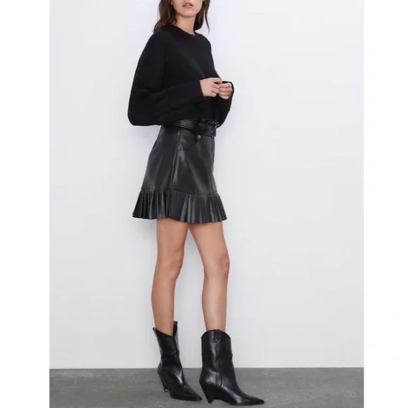 ZARA Pleated Faux Leather Pleated Mini Skirt - Picture 9 of 16